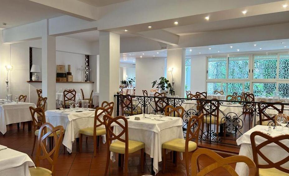 Hotel Parco Delle Rose Silvi Marina Exteriör bild