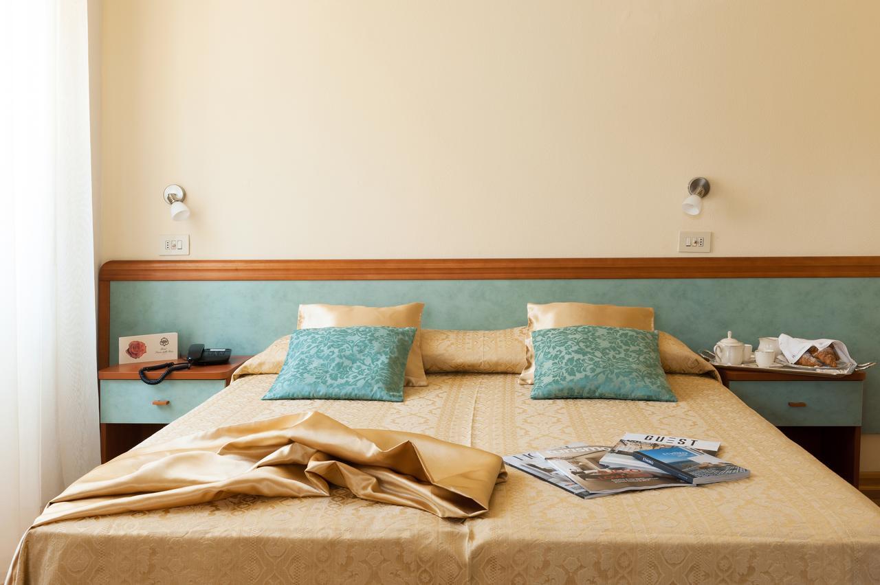 Hotel Parco Delle Rose Silvi Marina Exteriör bild